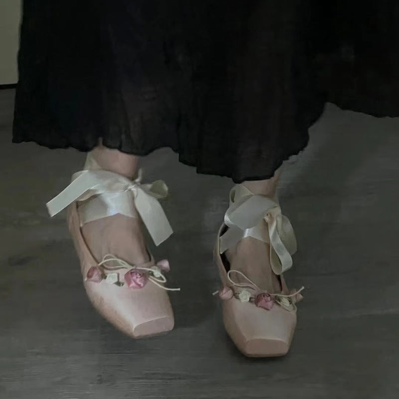 Women's Ballet Shoes With Cross-Straps