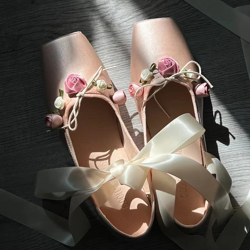 Women's Ballet Shoes With Cross-Straps