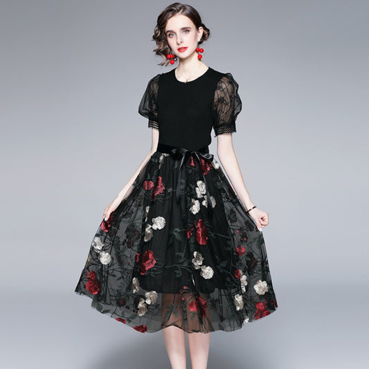 Bubble-Sleeve Knitted Stitching Black Mesh Embroidery Swing Dress