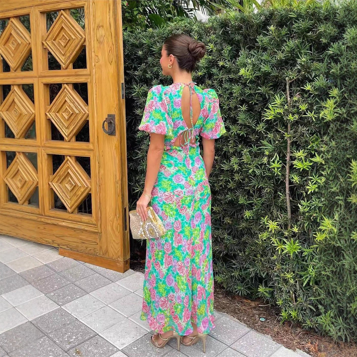 Charming Bubble-Sleeve V-Neck Printed Dress