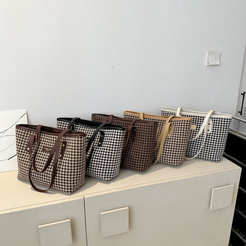 Houndstooth Shoulder Handbag