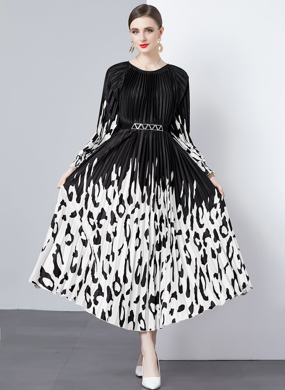 Women's Fashion Casual Multicolor Pleated Round Neck Dress