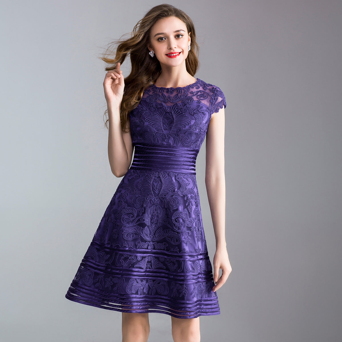 Short-Sleeve Crew-Neck Embroidered Slim-Fitting Dress