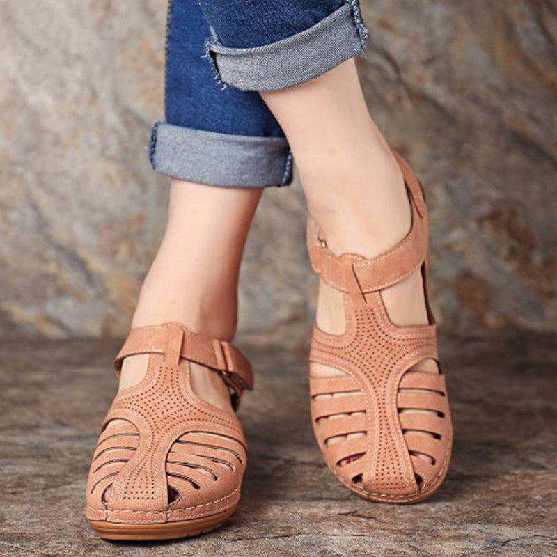 Women's Plus-Size Retro Sandals - Round Toe