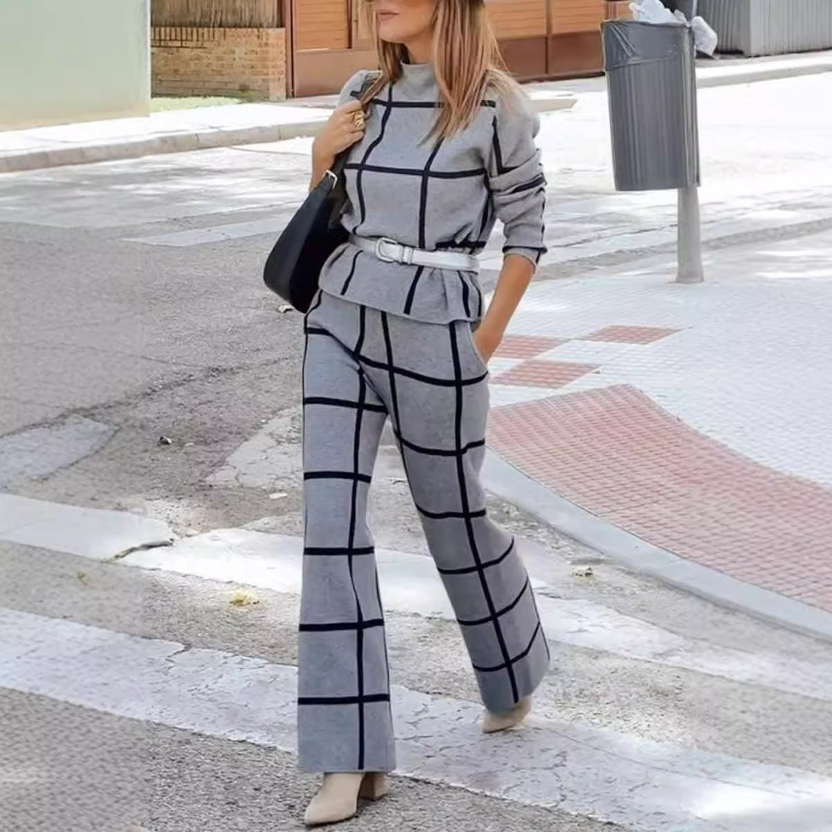 Turtleneck Long-Sleeve Printed Outfit