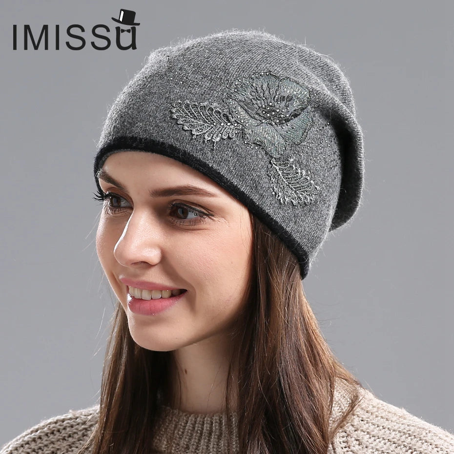 Women's  Casual Beanie Cap With Flower Pattern