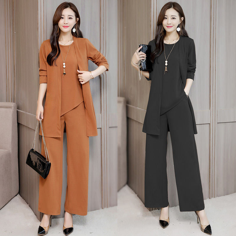 Western-Style Slimming Youthful-Looking Three-Piece Set