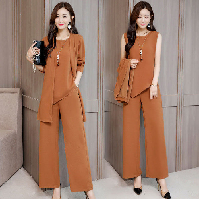 Western-Style Slimming Youthful-Looking Three-Piece Set