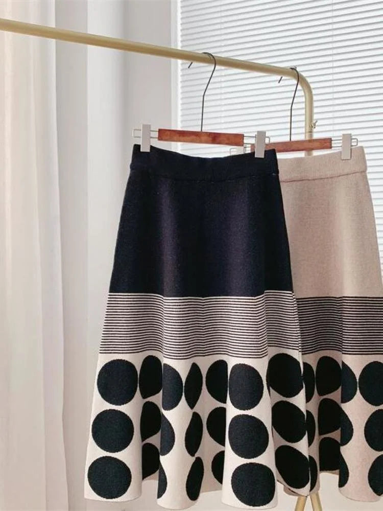 Polka Dots Knitted High-Waist Midi Skirt