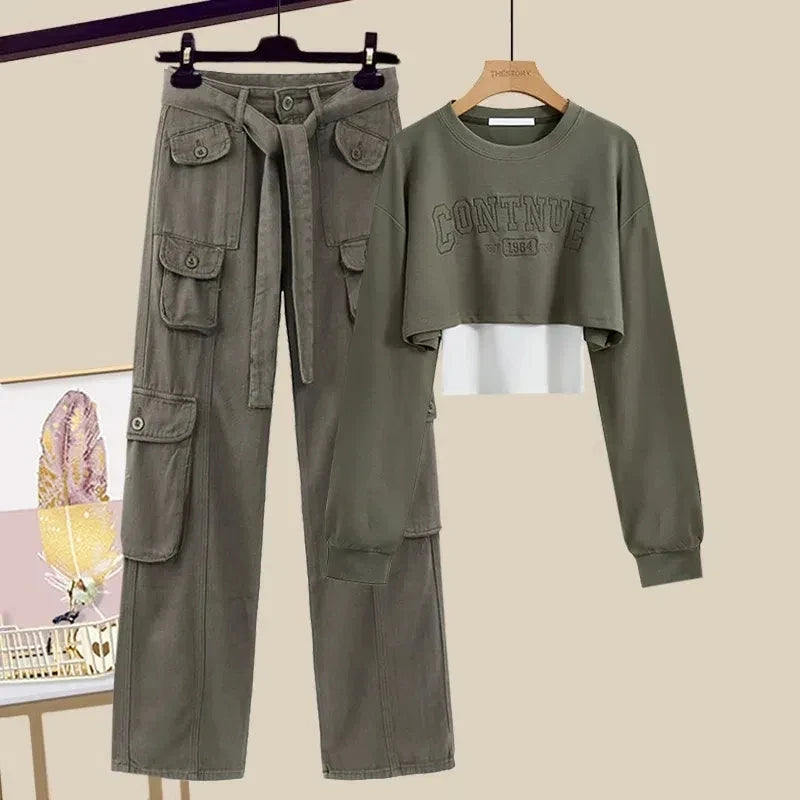 Safari -Style Women's Letter Patchwork Short T-Shirt + Cargo Pants - Two- Piece Set