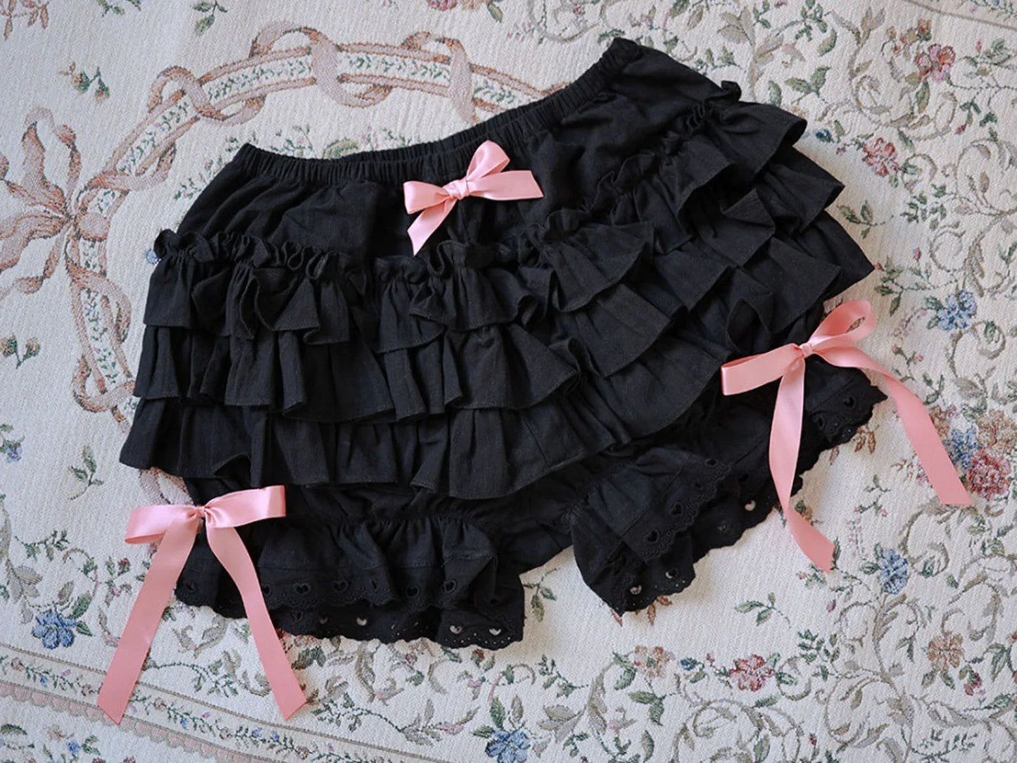 Womens Lace Ruffle Bloomers Shorts Layered Pettipants Victorian Pumpkin Pants Panties Booty Shorts Lolita Dress Safety Shorts