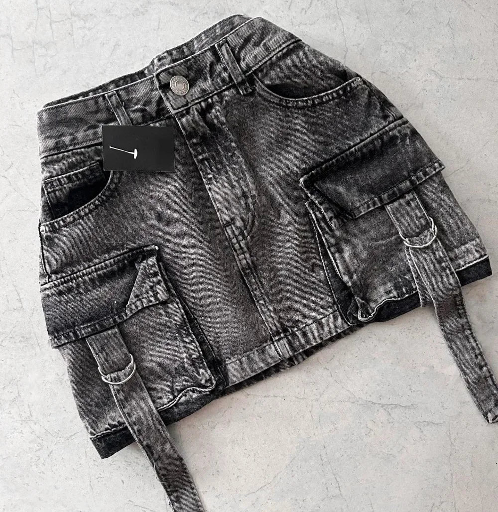 Slim Multi-Pocket Denim Mini Skirt