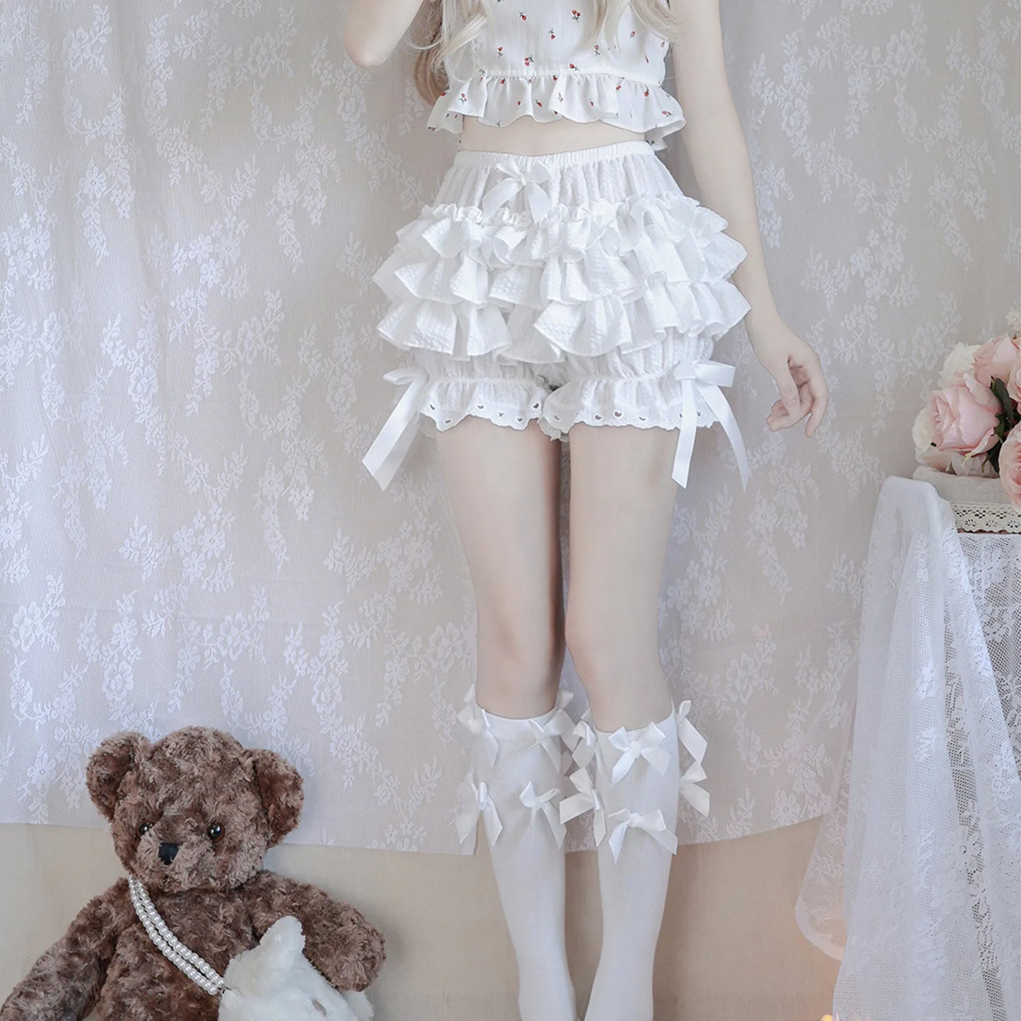 Womens Lace Ruffle Bloomers Shorts Layered Pettipants Victorian Pumpkin Pants Panties Booty Shorts Lolita Dress Safety Shorts