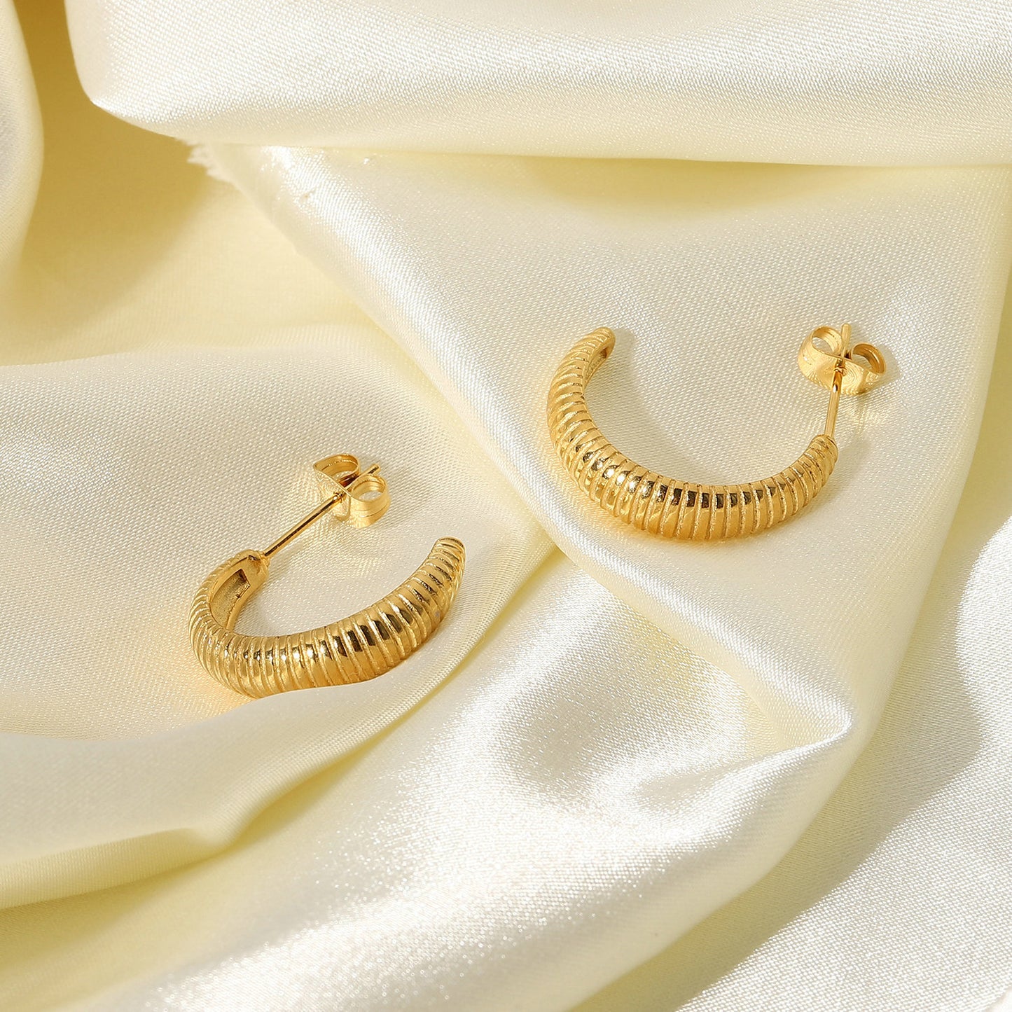 Stainless Steel Thin C-Shaped Croissant Hoop Earrings - 18K Gold-Plated Female Jewellery