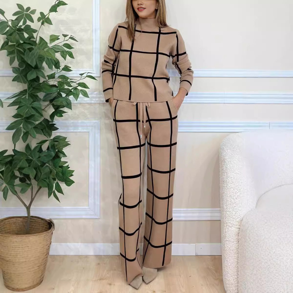 Turtleneck Long-Sleeve Printed Outfit