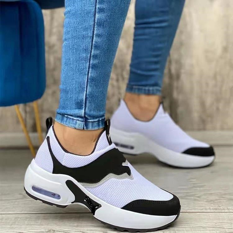 Muffin-Heel Sports Shoes For Women