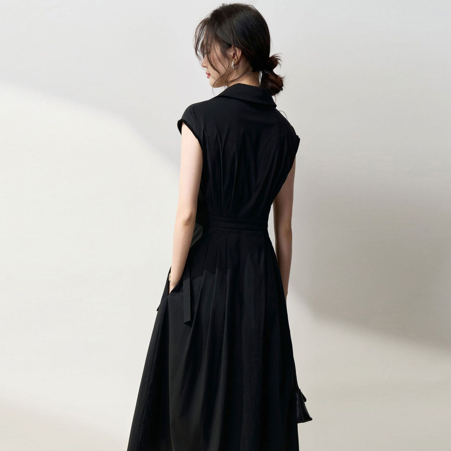 Symmetrical Pleated Vertical Cut Cinched Tie Slim-fit Cotton Shirt Dress