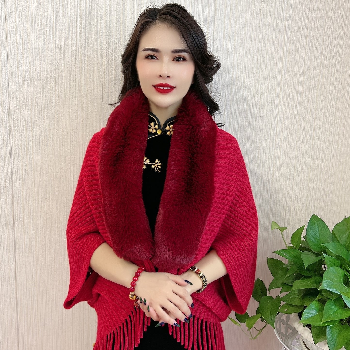 Women's Posh Knitted Fur-Collar Shawl Tassel