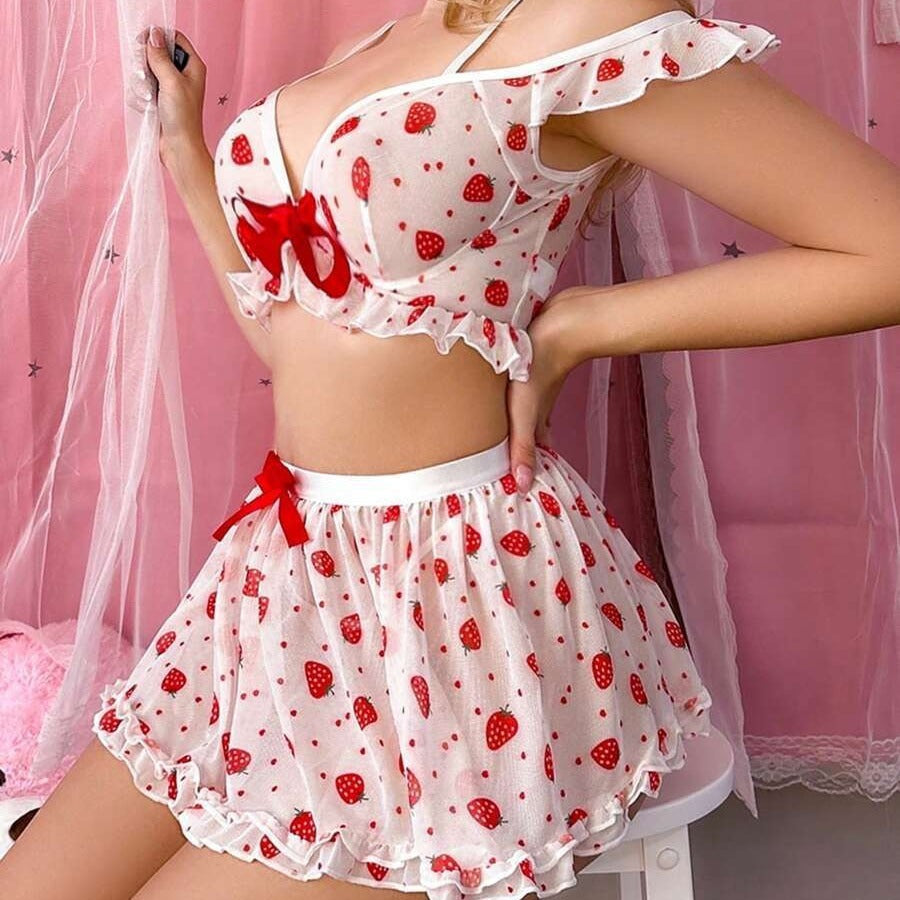 Cute Lace Strawberry Print Stitching Pyjama Outfit