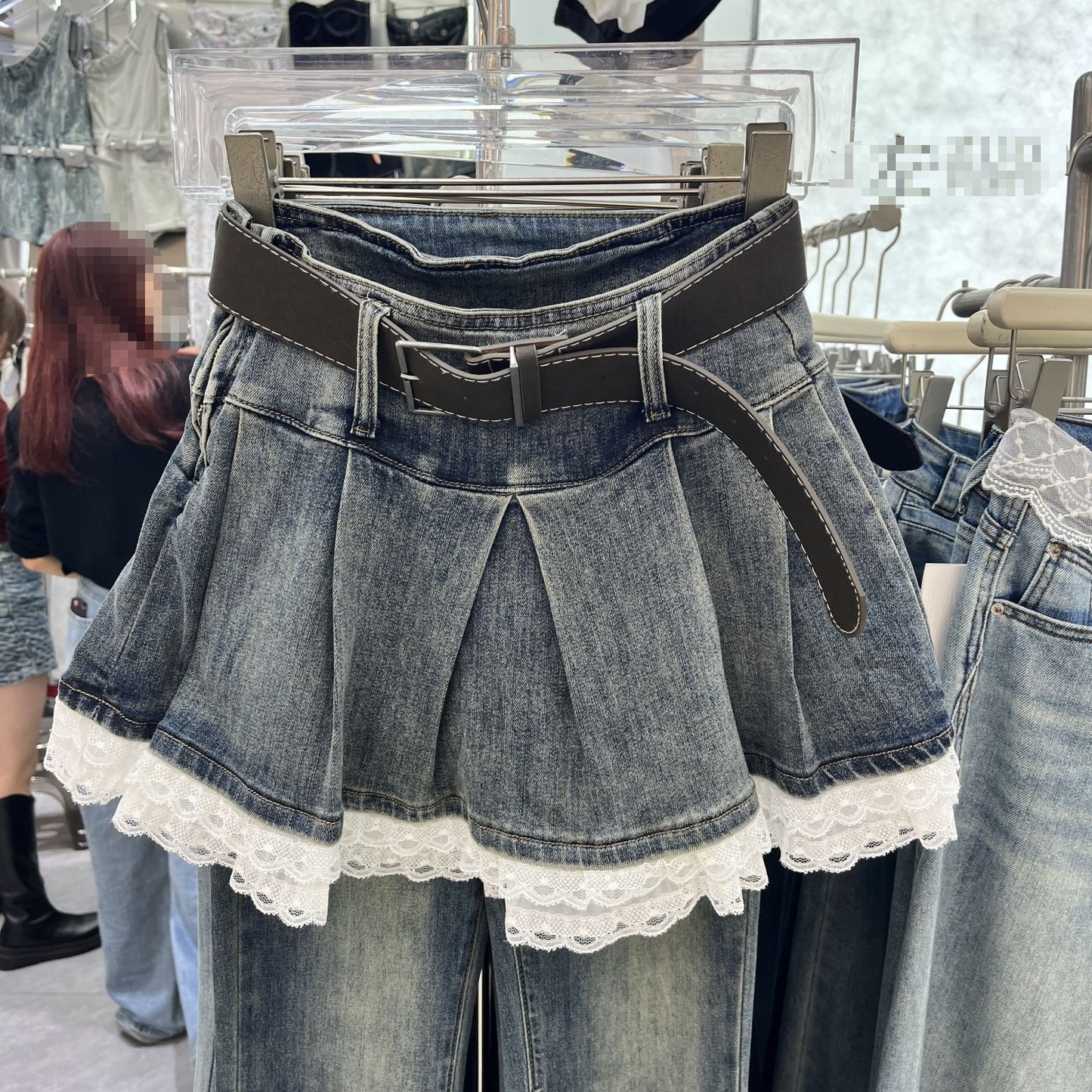 Lace-Stitching Mini Skirt