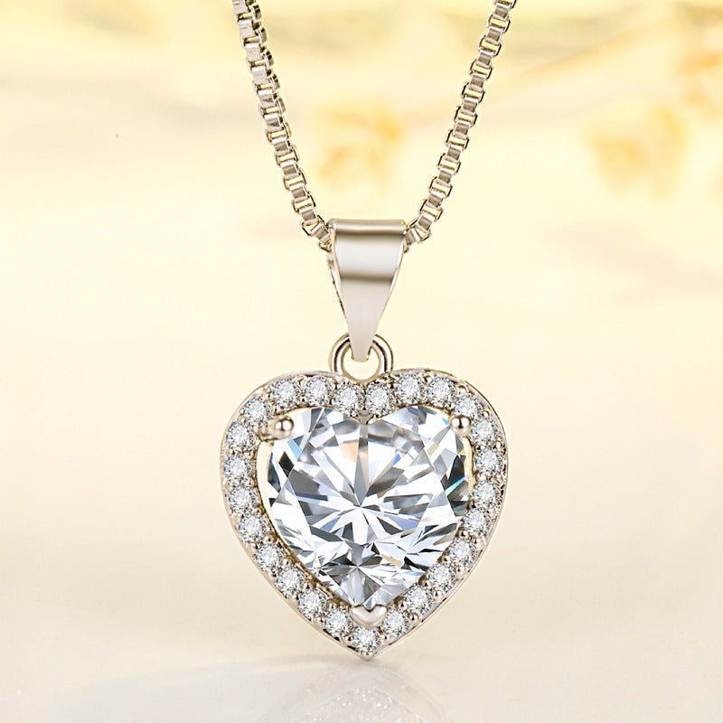 White Diamond Imitation Moissanite Heart Pendant Necklace For Women