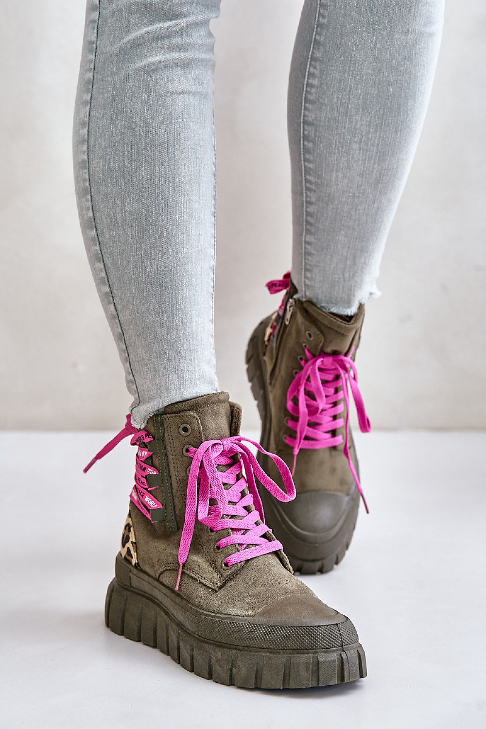  Boots model 201186 Step in style 