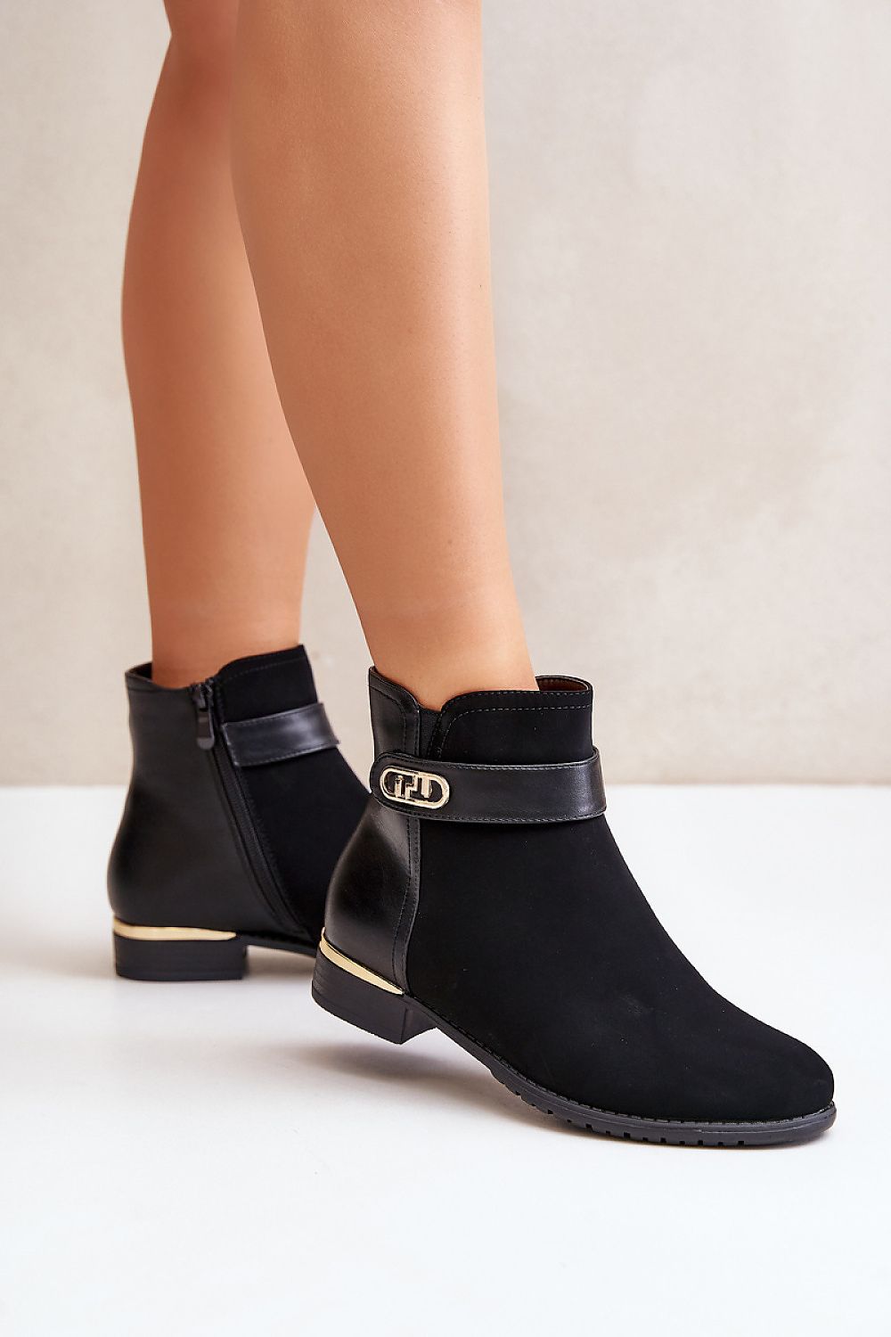  Boots model 201750 Step in style 