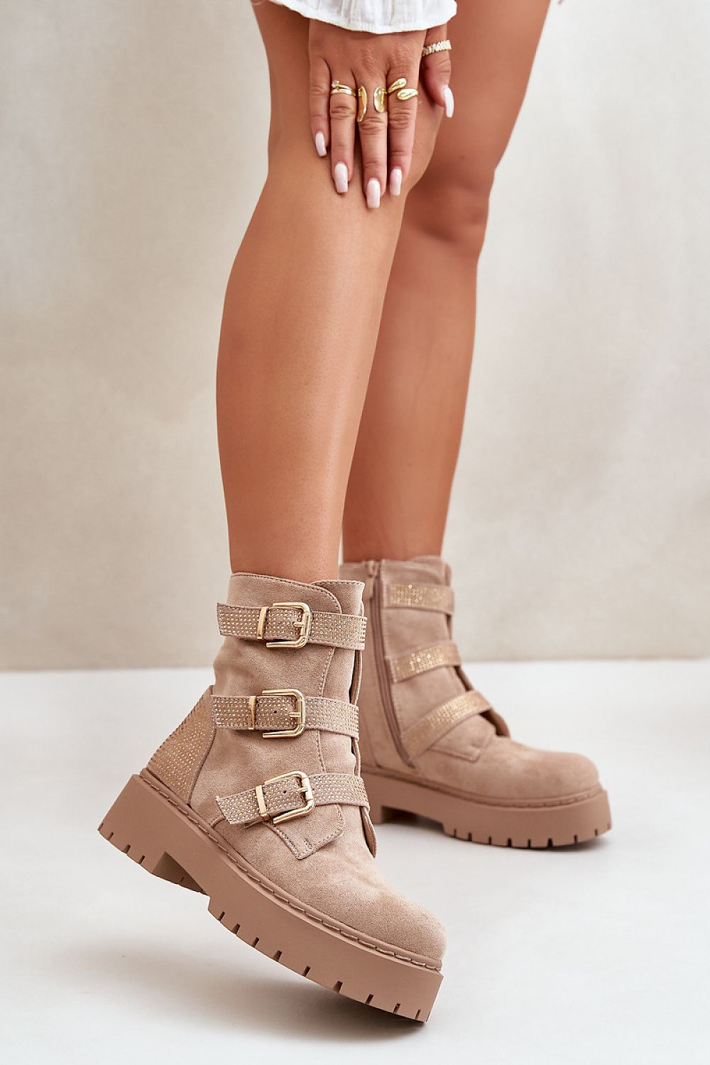  Boots model 201916 Step in style 