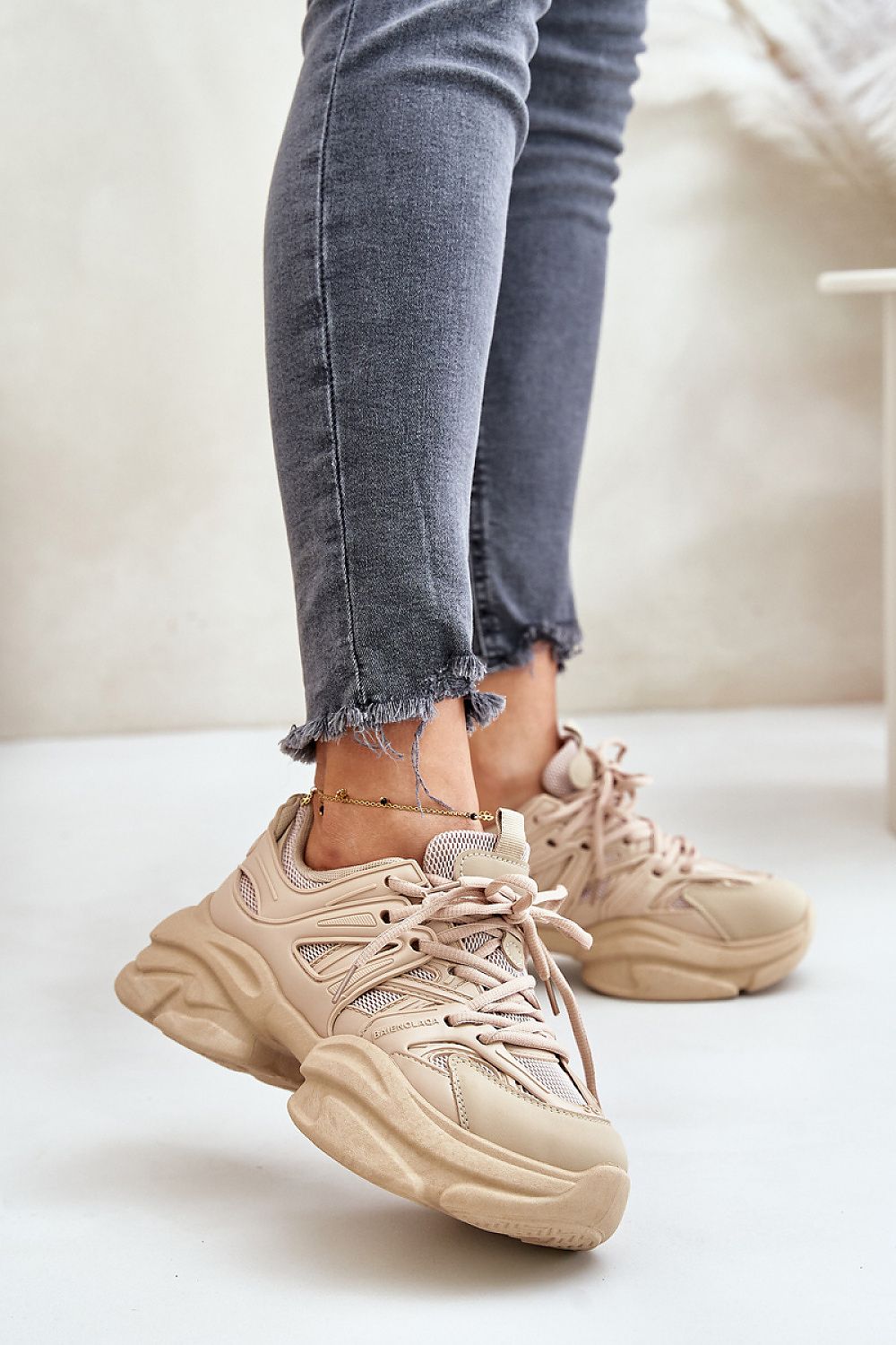  Sport Shoes model 201929 Step in style 