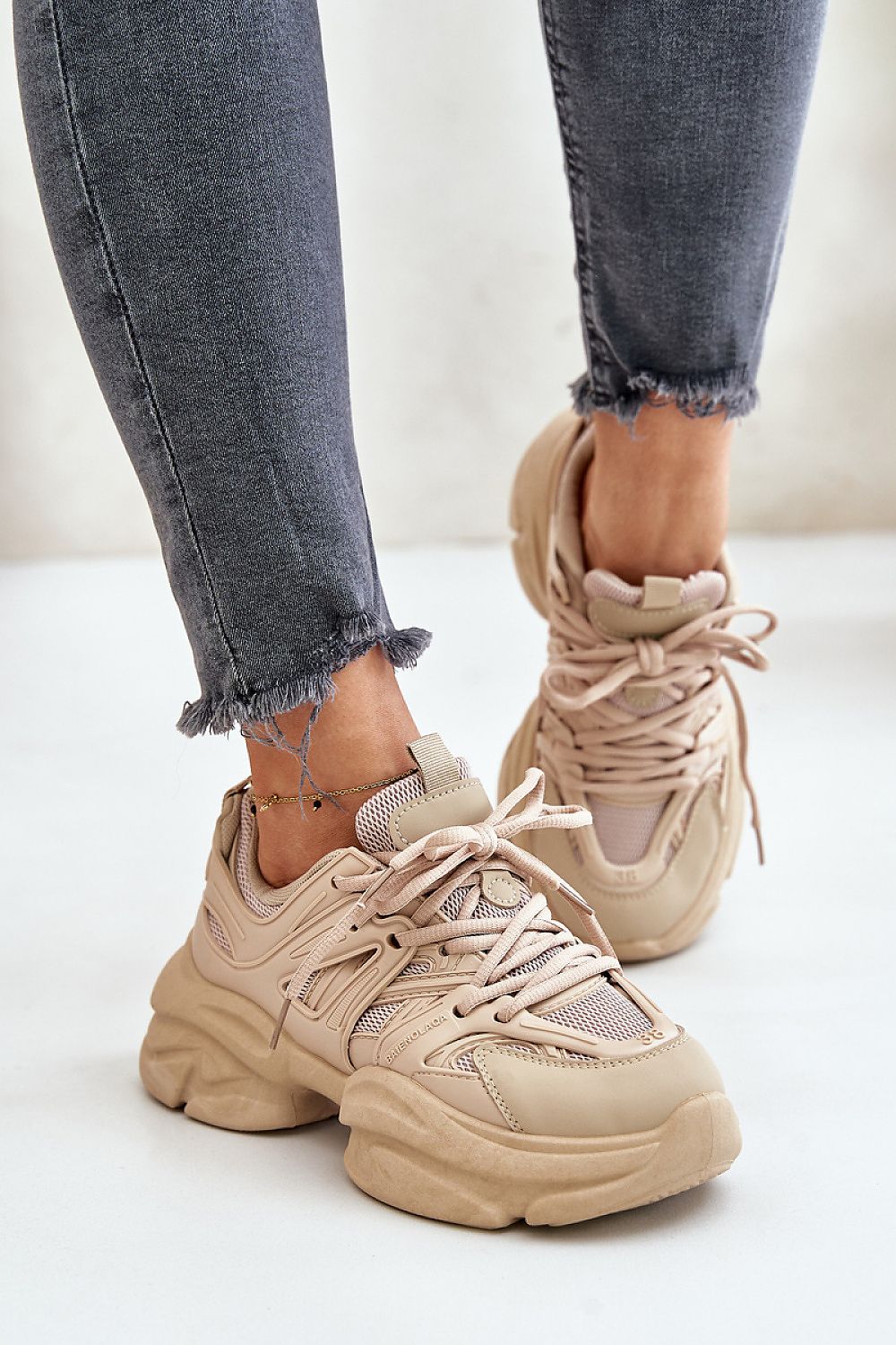  Sport Shoes model 201929 Step in style 