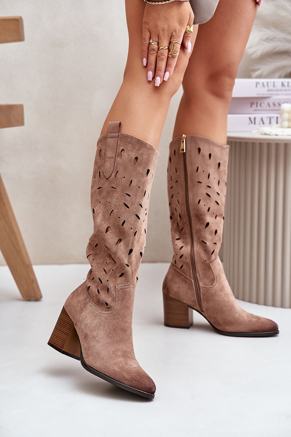  Heel boots model 202108 Step in style 