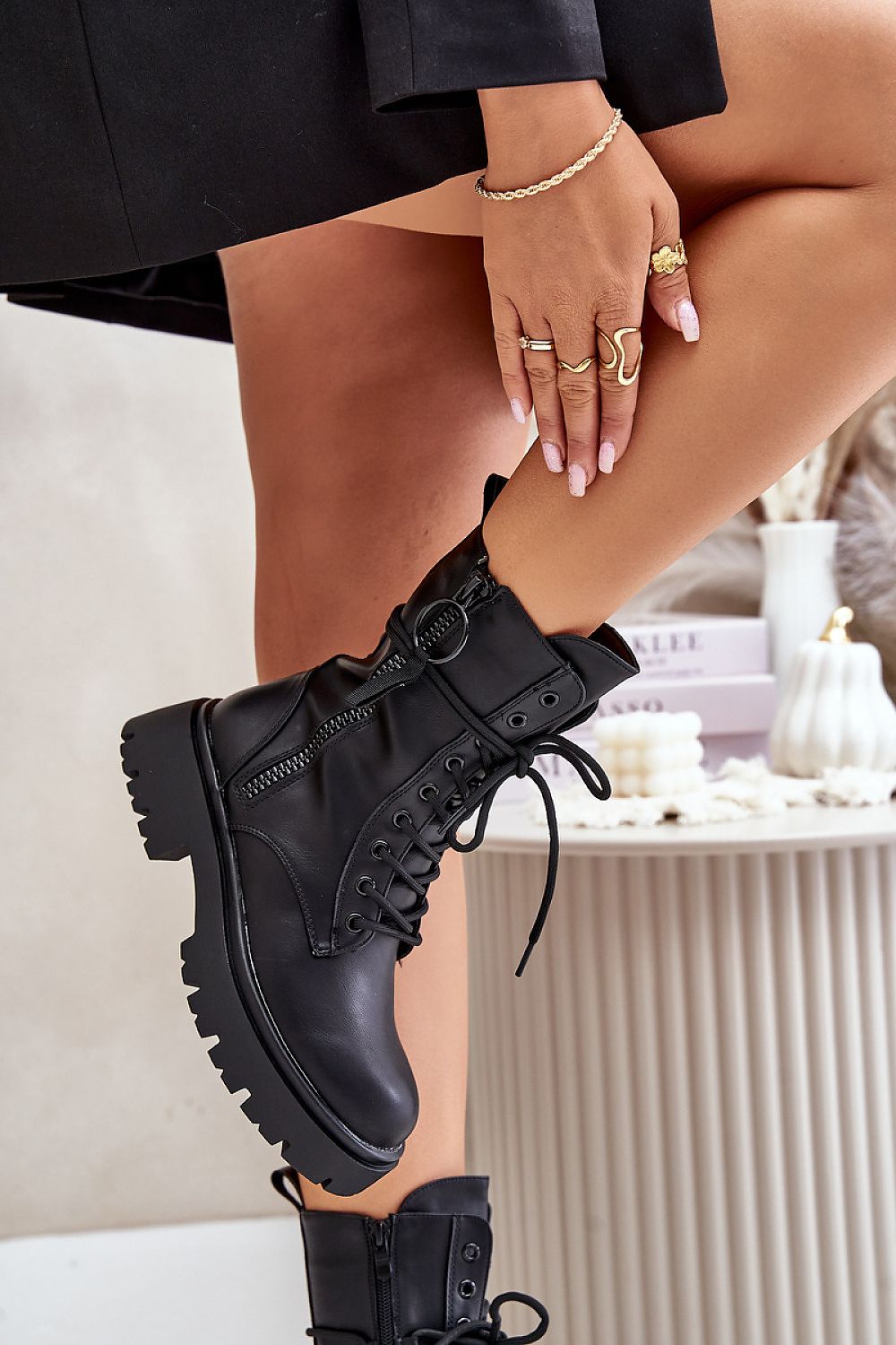  Bootie model 202109 Step in style 