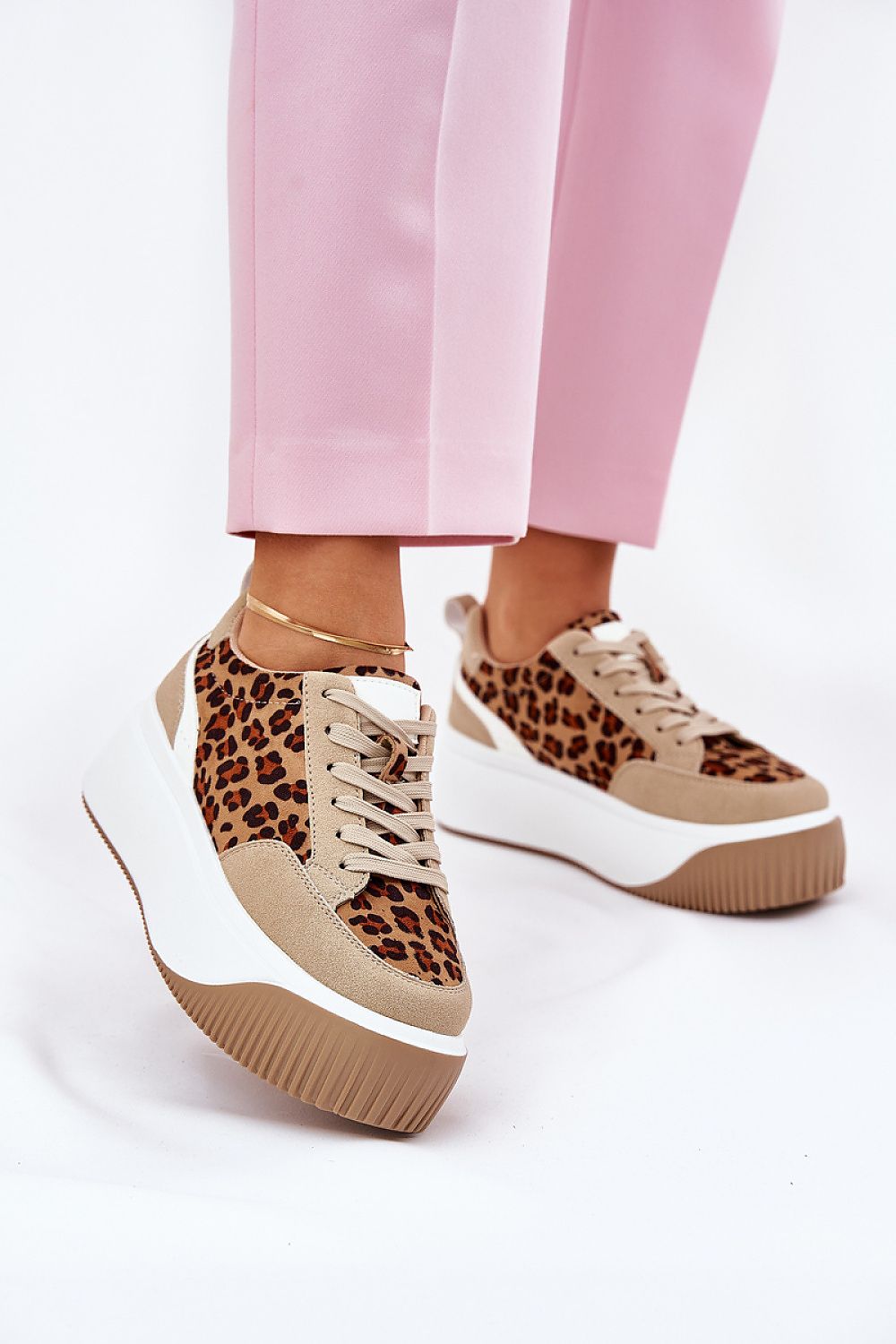  Sport Shoes model 209798 Step in style 