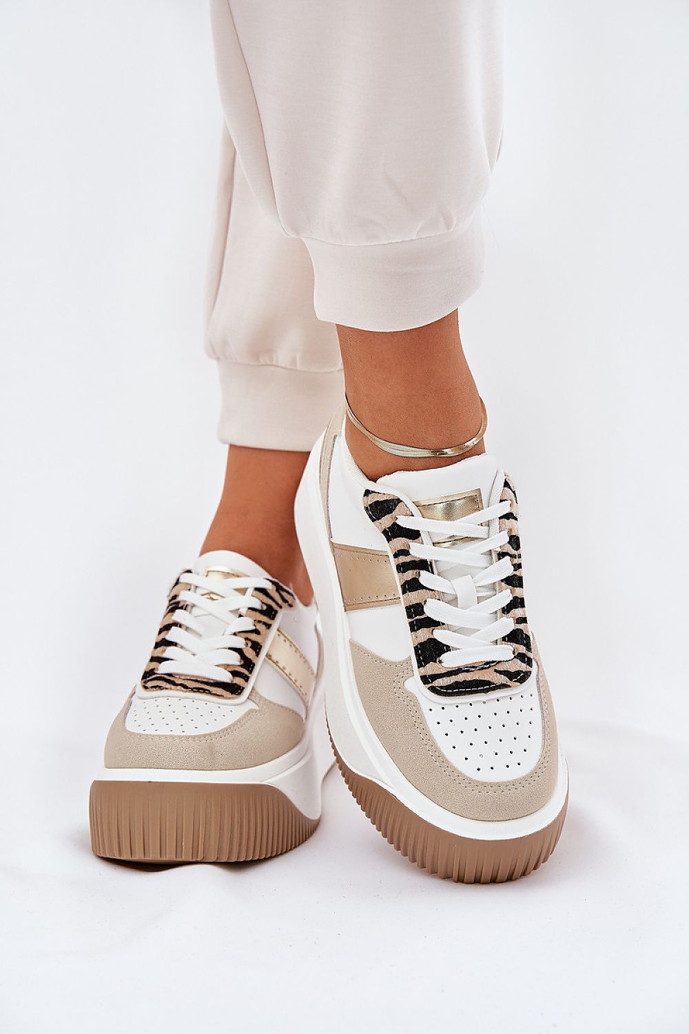  Sport Shoes model 209799 Step in style 