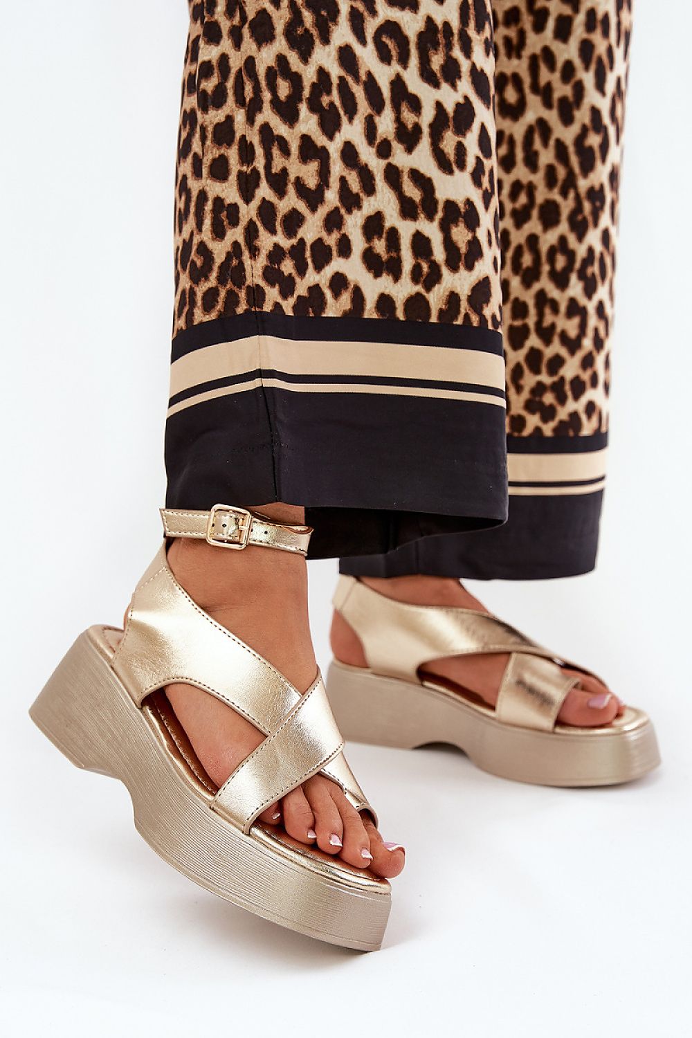  Buskin model 209889 Step in style 