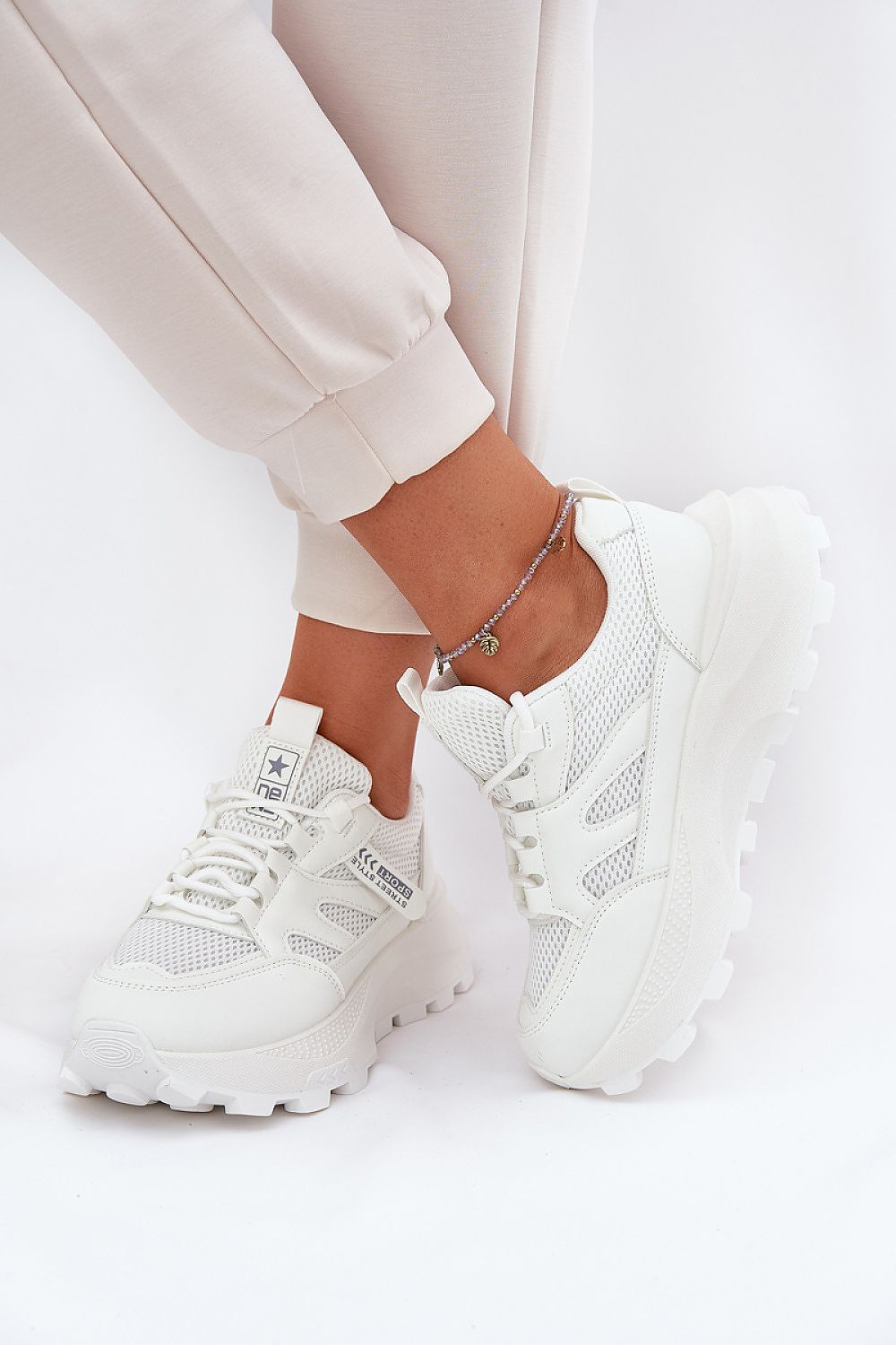  Sport Shoes model 211336 Step in style 