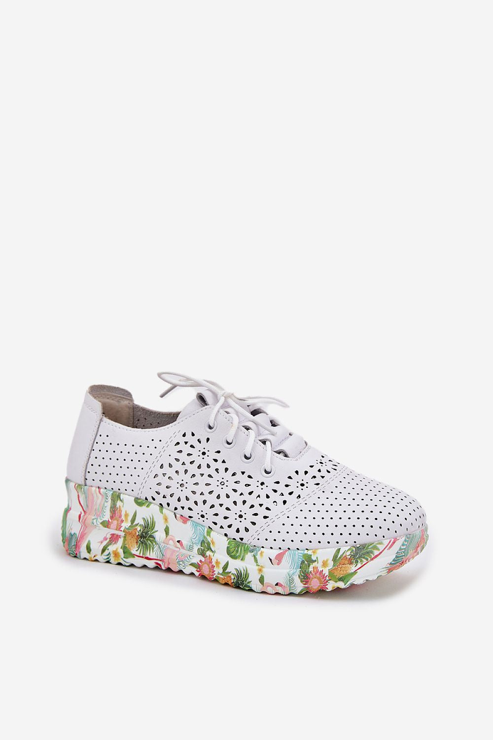 Low Shoes model 212546 Step in style 