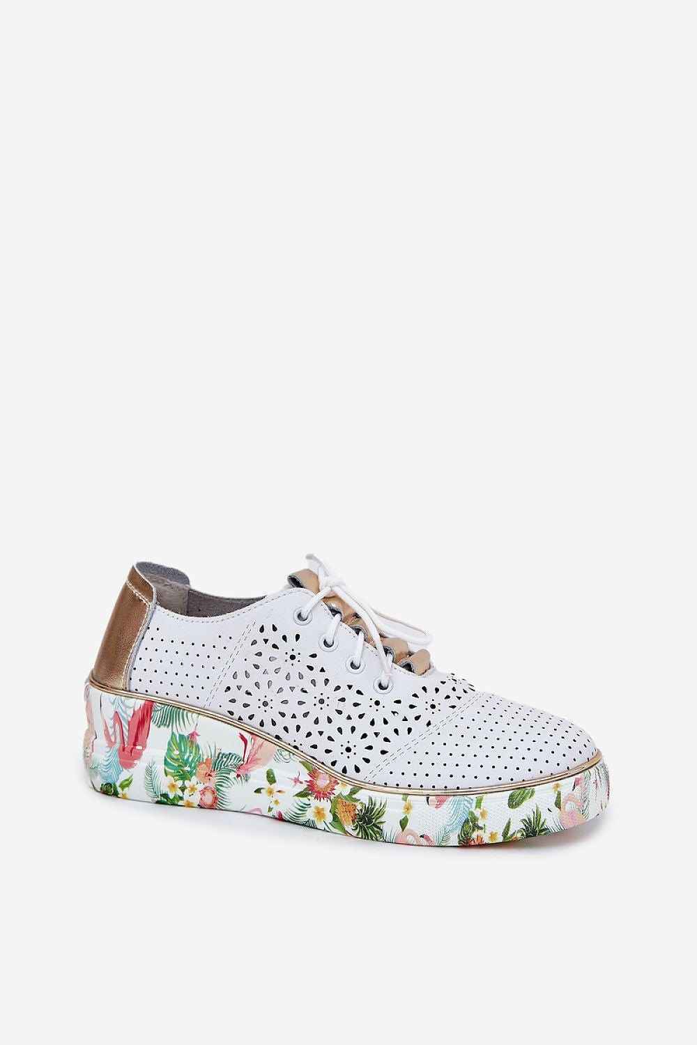  Low Shoes model 212563 Step in style 