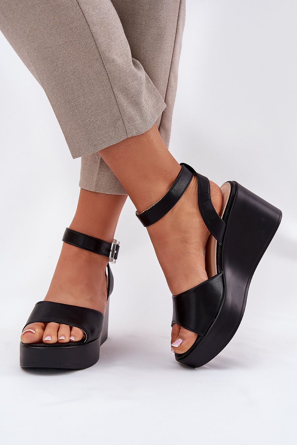  Buskin model 212816 Step in style 