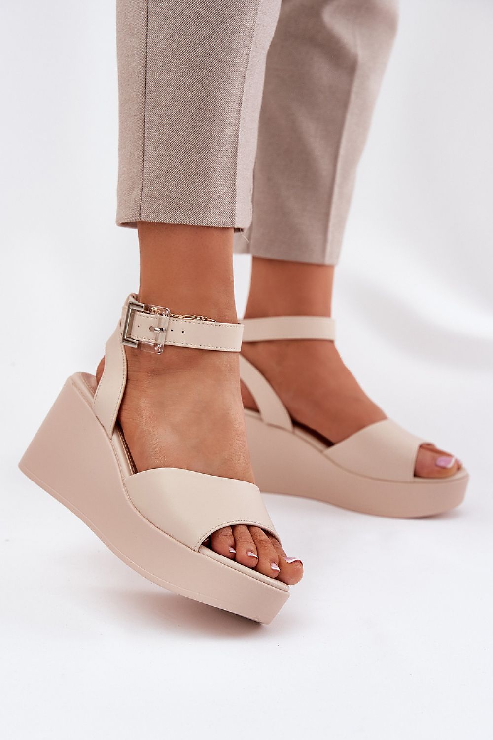  Buskin model 212817 Step in style 