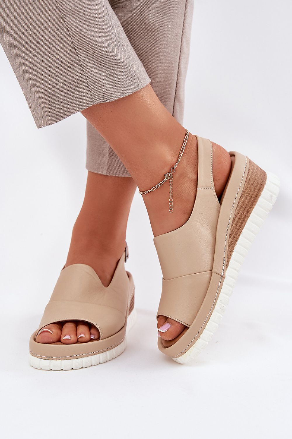  Buskin model 212900 Step in style 