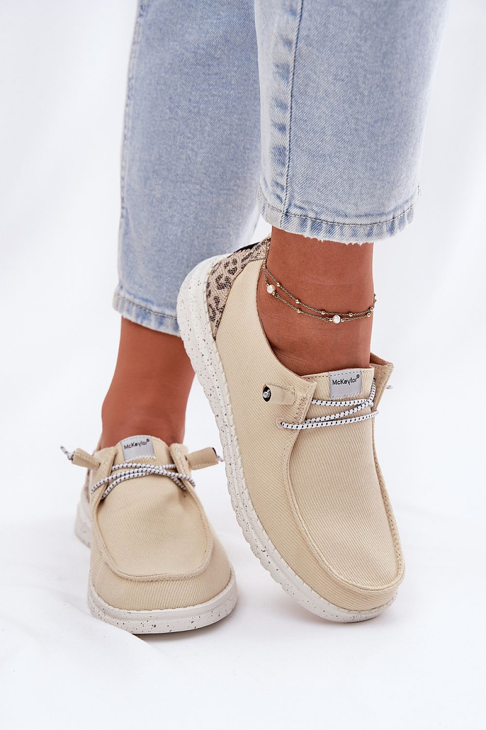  Low Shoes model 213486 Step in style 