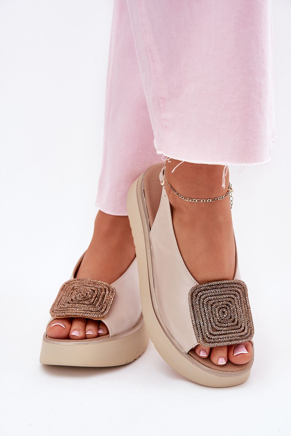  Sandals model 215030 Step in style 