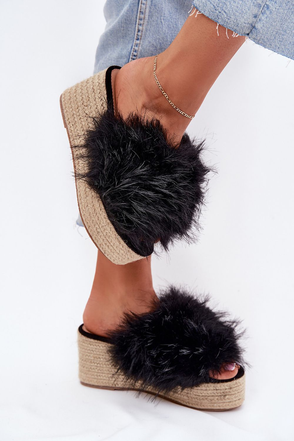  Flip-flops model 215056 Step in style 
