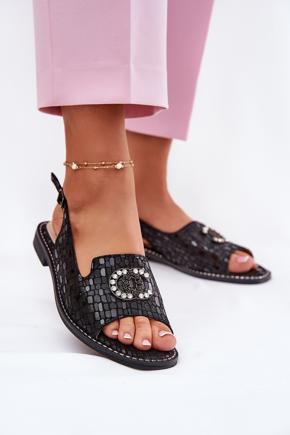  Sandals model 215704 Step in style 