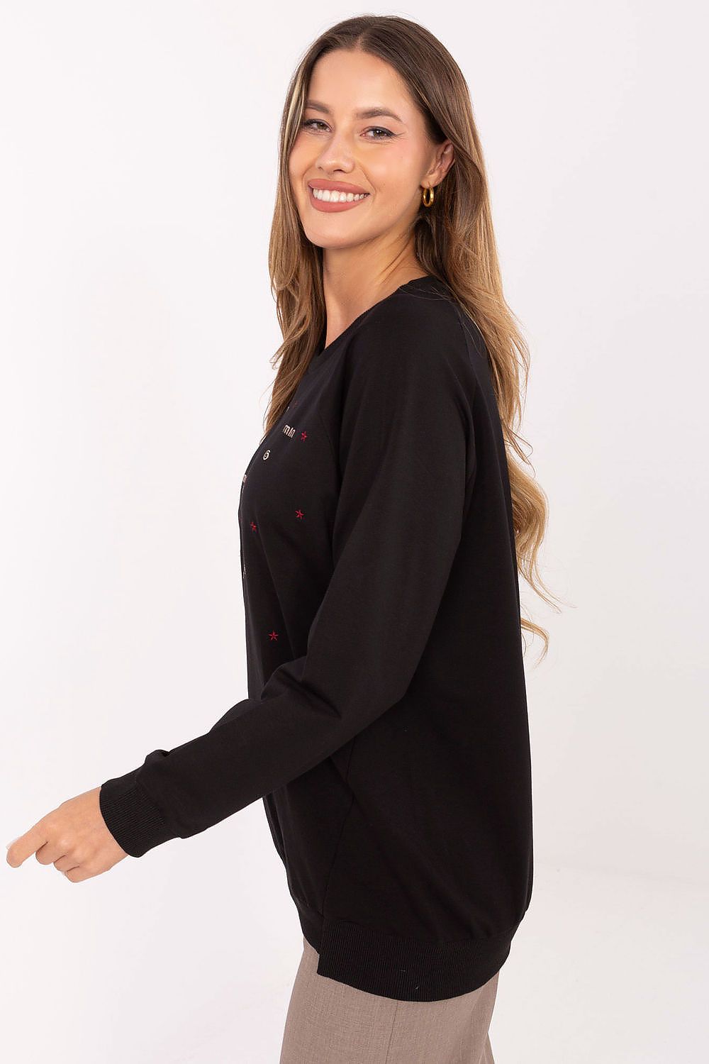  Sweatshirt model 219435 Relevance 