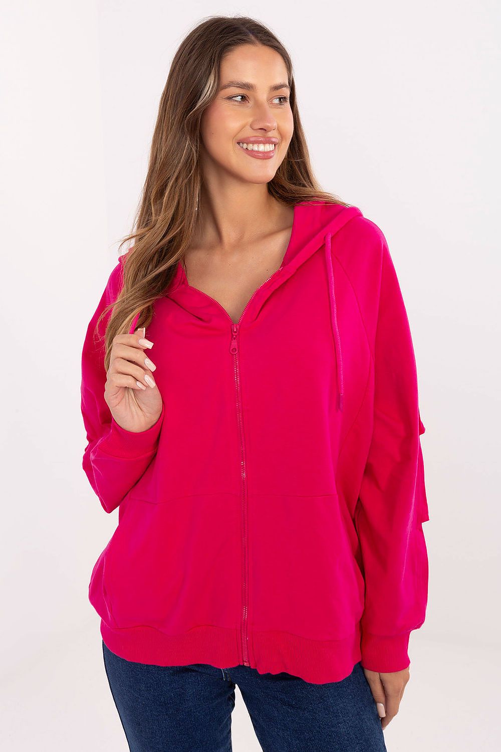  Sweatshirt model 220407 Relevance 