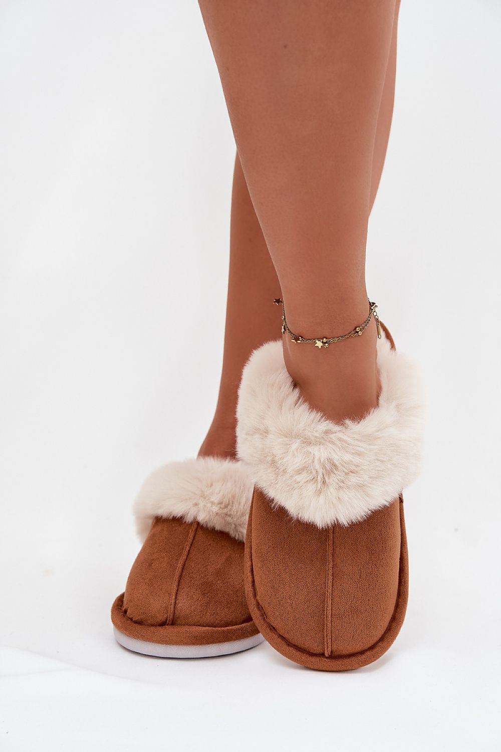  Slippers model 221482 Step in style 
