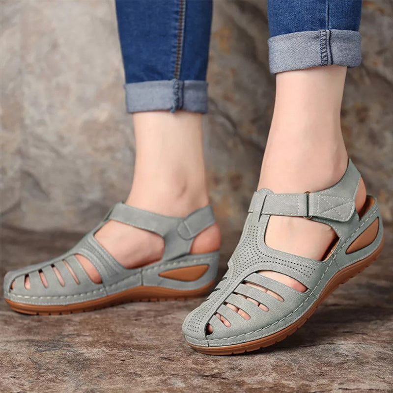 Women's Plus-Size Retro Sandals - Round Toe