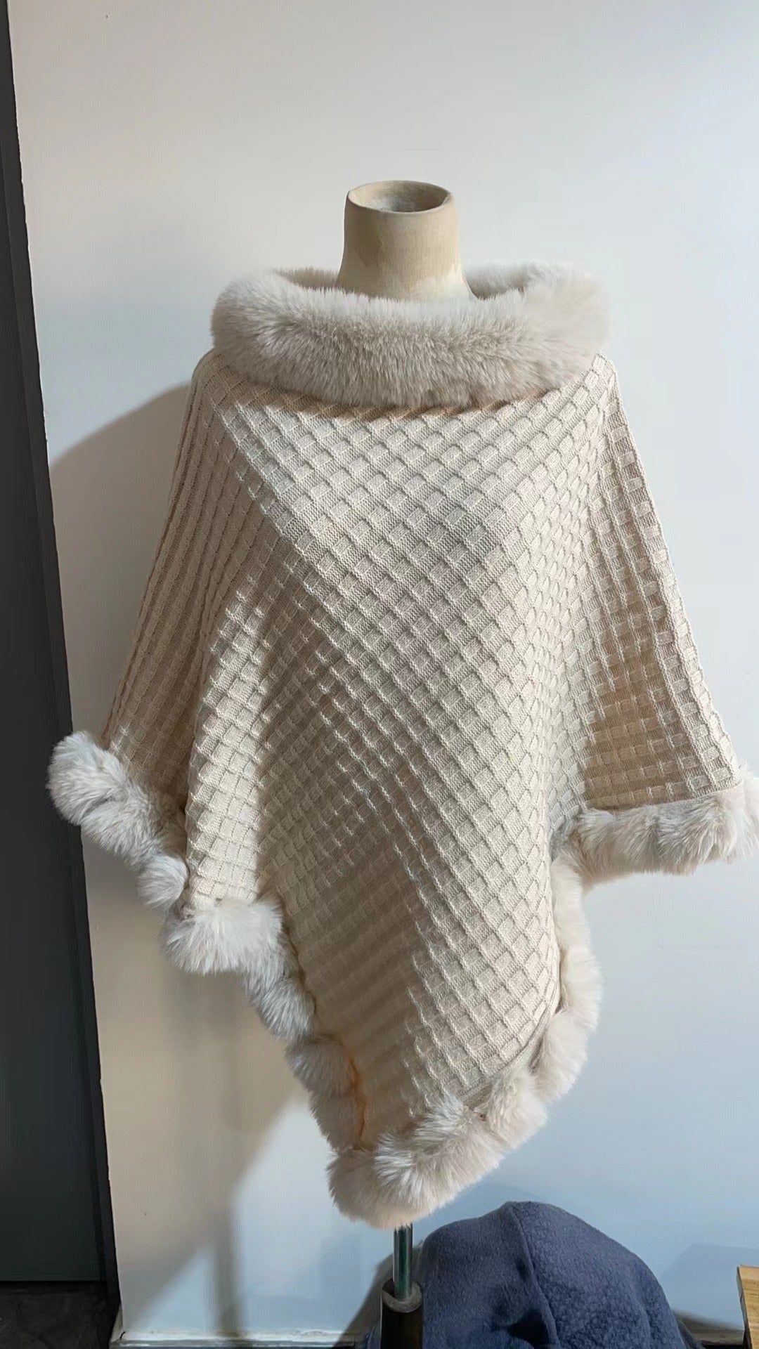 Rex Rabbit Fur-Collar Shawl Cape